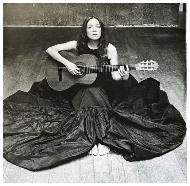 NATALIA LAFOURCADE - DE TODAS LAS FLORES (2LP+CD) (Colored Vinyl, Booklet, Boxed Set, Sticker) | VINILO