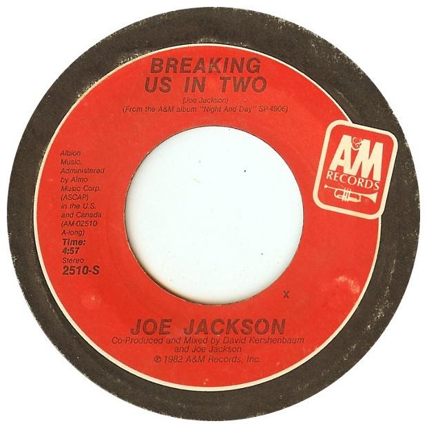 JOE JACKSON - BREAKING US IN TWO | 7" SINGLE VINILO USADO