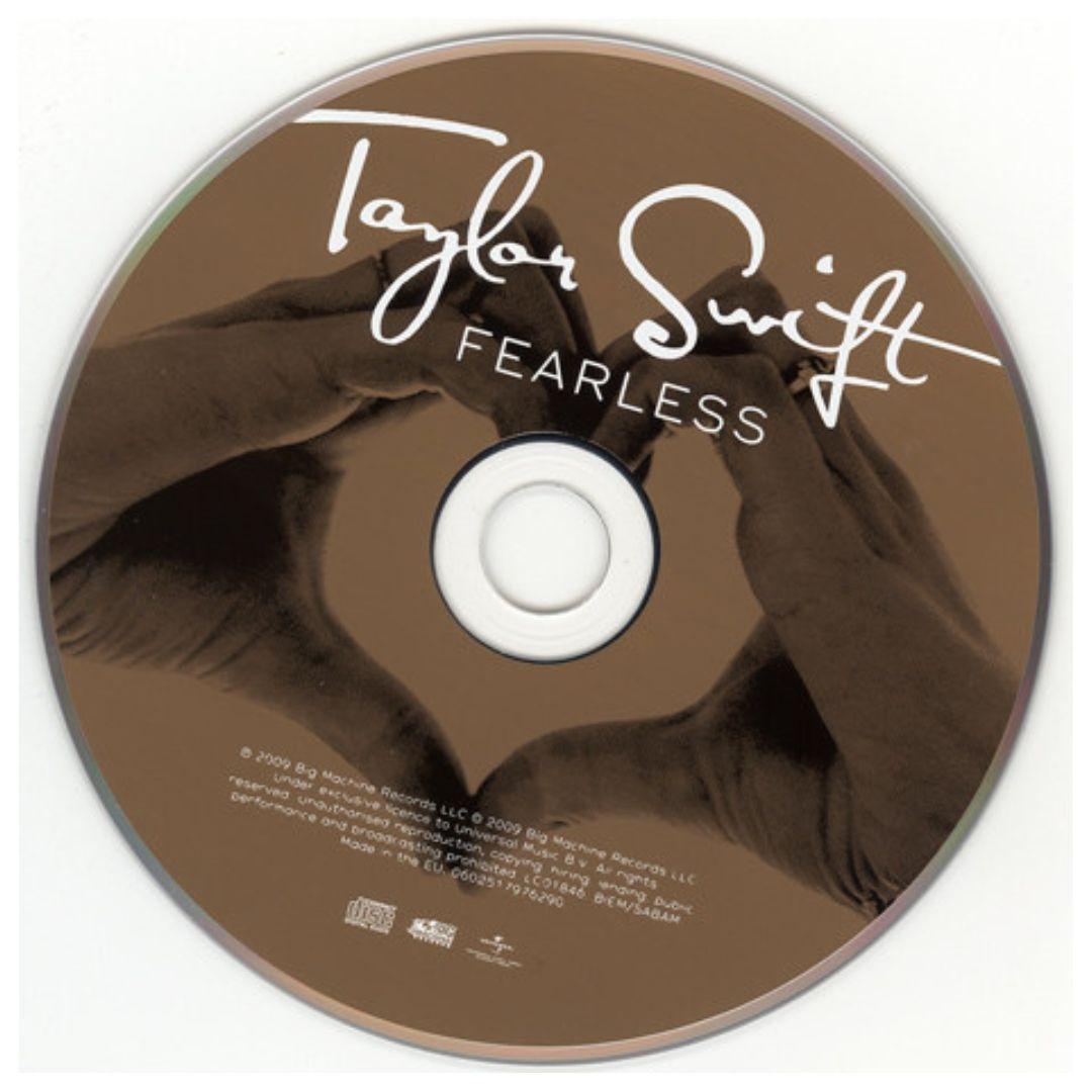 TAYLOR SWIFT - FEARLESS | CD