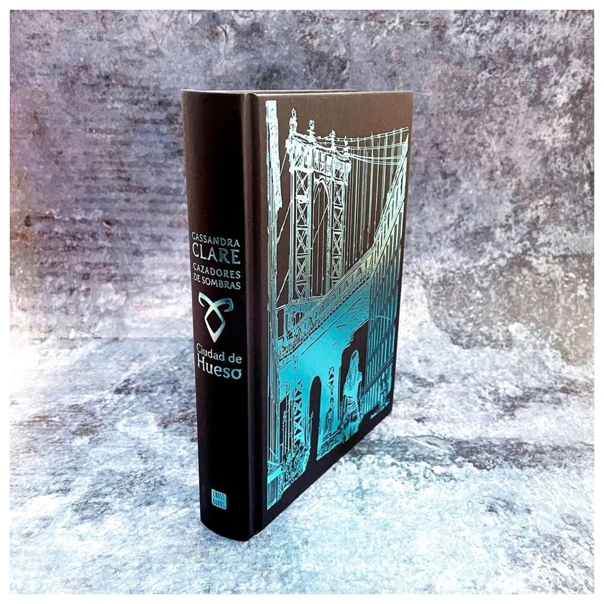 CIUDAD DE HUESO. CAZADORES DE SOMBRAS 1. EDICIÓN ESPECIAL (TAPA DURA) - CASSANDRA CLARE | LIBRO